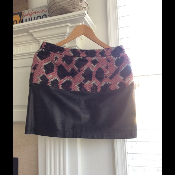 Balenciaga Dresses & Skirts - Balenciaga Lambskin/wool skirt-size:10